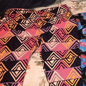 Aztec print lularoe leggings TC